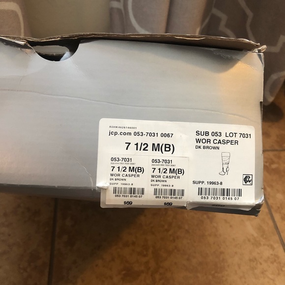 Boots - Picture 5 of 6